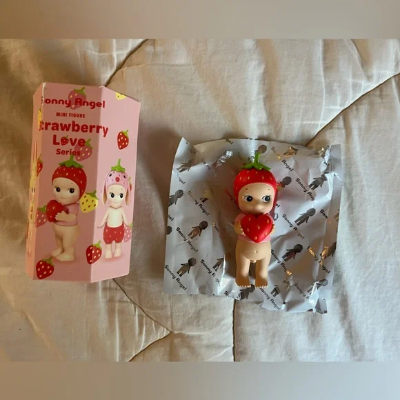 SONNY ANGEL Strawberry Love Series - Strawberry Figurine - Picture 5 of 6